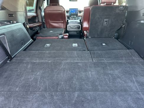 Used 2024 Ford Expedition Max Limited image 16