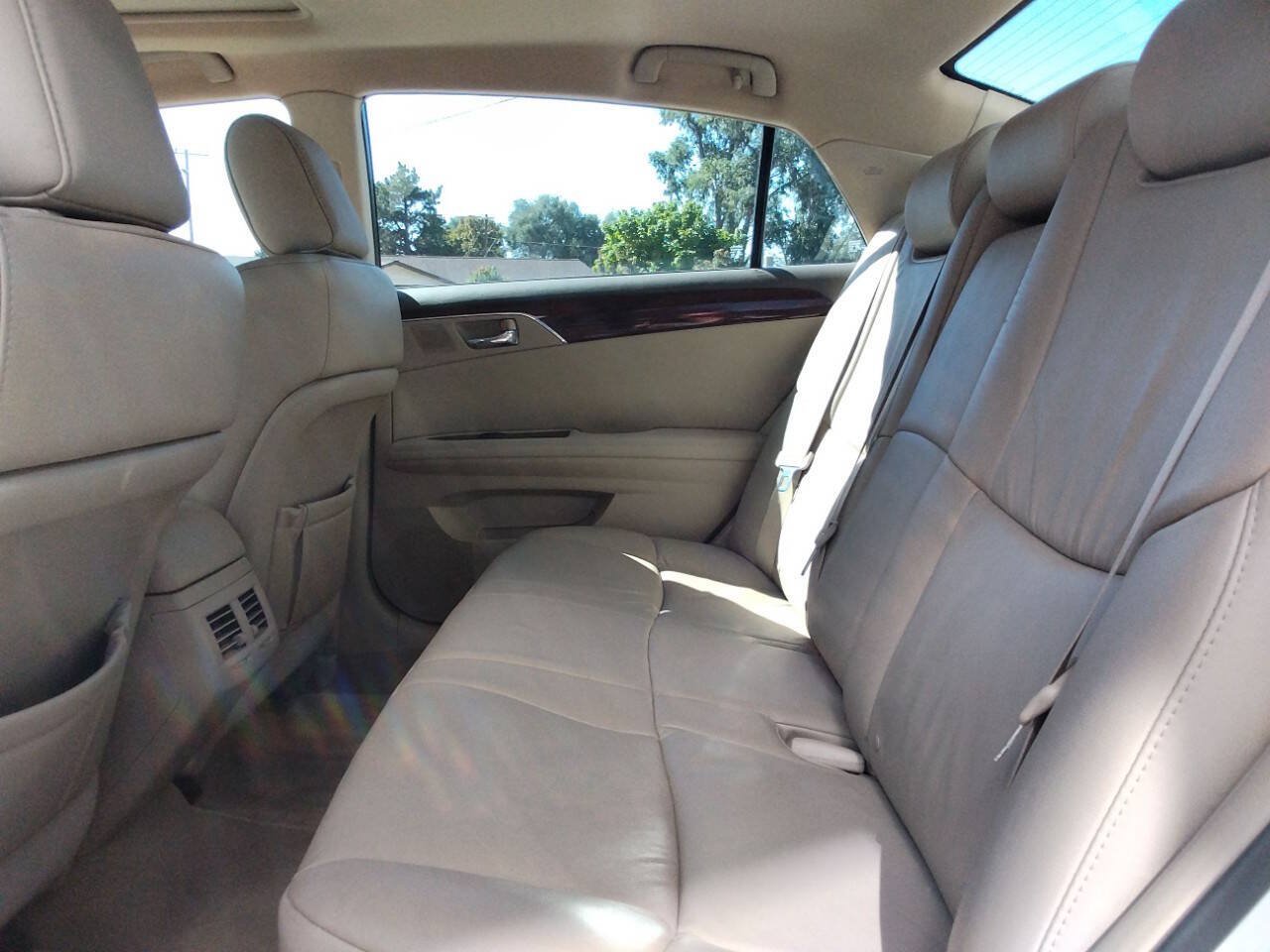 Used 2009 Toyota Avalon XLS FWD image 10