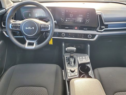 Used 2024 Kia Sportage LX image 19