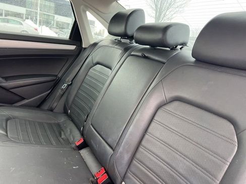 Used 2012 Volkswagen Passat 3.6 SE image 27