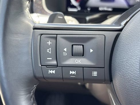 Used 2024 Nissan Pathfinder Platinum AWD/4WD image 30