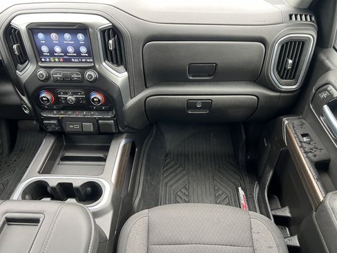 Used 2021 Chevrolet Silverado 1500 LT Trail Boss w/ Convenience Package II image 31