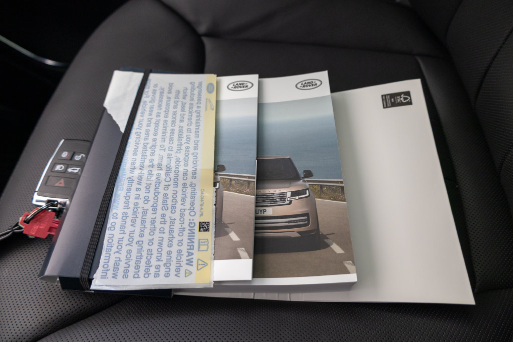 Used 2026 Land Rover Range Rover SE AWD/4WD image 26