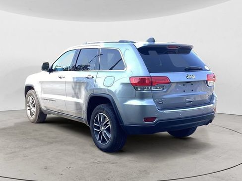 Used 2018 Jeep Grand Cherokee Limited AWD/4WD image 3