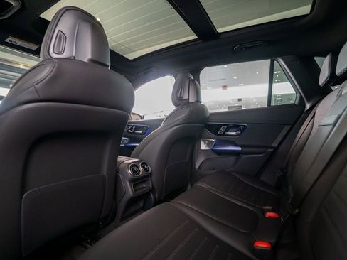 New 2025 Mercedes-Benz GLC 350e 4MATIC image 13