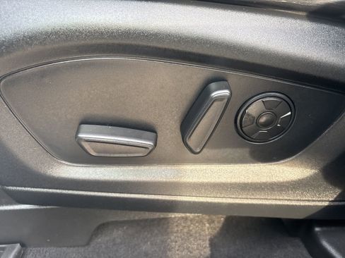 Used 2022 Ford Explorer Platinum w/ Equipment Group 601A image 29