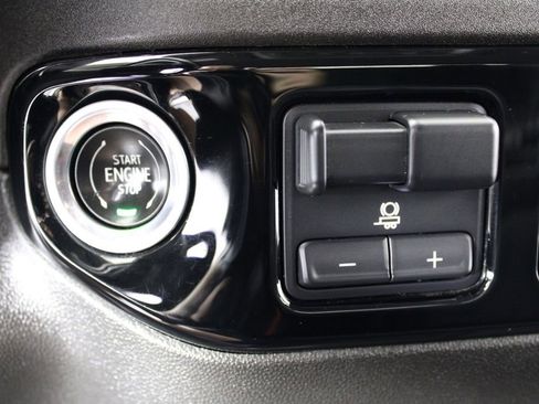 Used 2024 Chevrolet Silverado 3500 LT w/ Convenience Package image 23