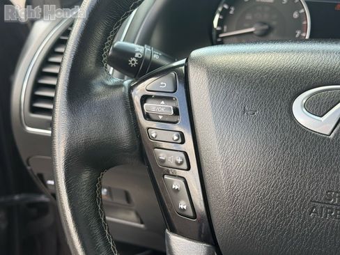 Used 2024 INFINITI QX80 Luxe image 16