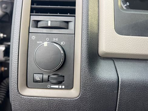 Used 2012 RAM 1500 Tradesman w/ ST Popular Equipment Group AWD/4WD image 25