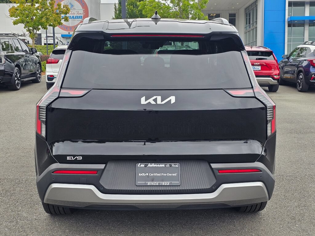 Certified 2024 Kia EV9 Wind AWD/4WD image 6