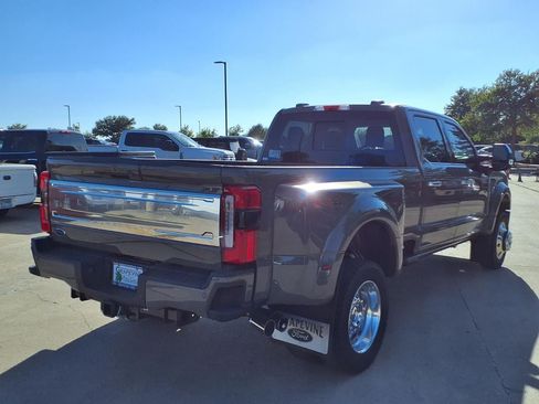 New 2026 Ford F450 Platinum w/ Platinum Plus Package AWD/4WD image 4