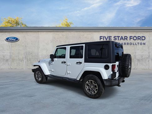 Used 2017 Jeep Wrangler Unlimited Rubicon w/ Connectivity Group image 6