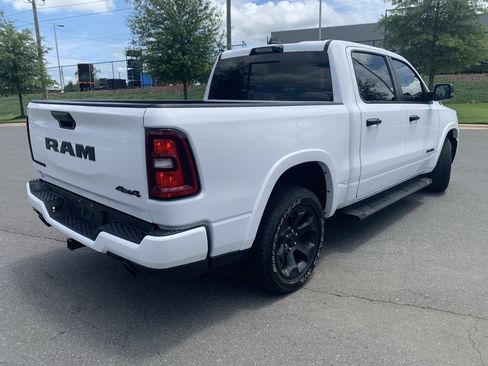 Used 2025 RAM 1500 Big Horn AWD/4WD image 10