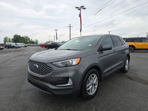 Used 2023 Ford Edge SEL image 8