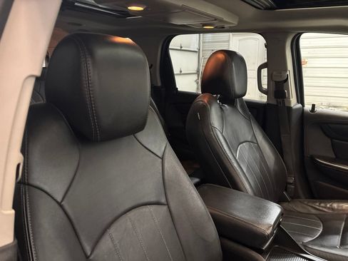 Used 2017 GMC Acadia Limited SLT AWD/4WD image 28