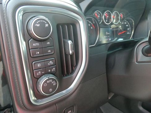 Used 2019 Chevrolet Silverado 1500 LT Trail Boss AWD/4WD image 23