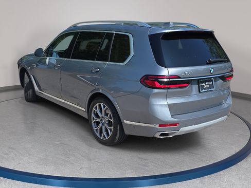 Used 2025 BMW X7 xDrive40i AWD/4WD image 7