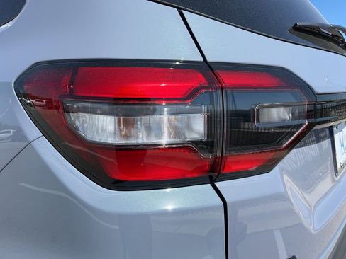 Certified 2025 Honda Pilot Black Edition image 7