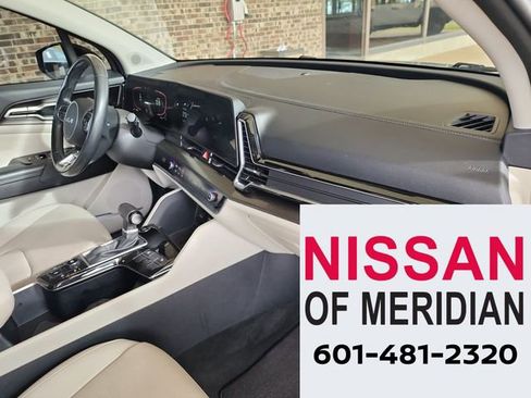 Used 2023 Kia Sportage EX image 13