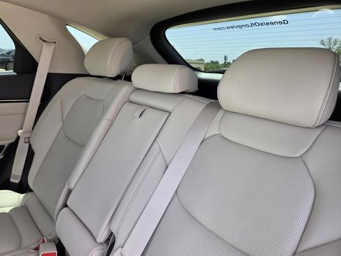 New 2026 Genesis GV70 2.5T AWD/4WD image 23