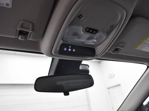 Used 2023 Buick Encore GX Select w/ Sport Touring Package image 18