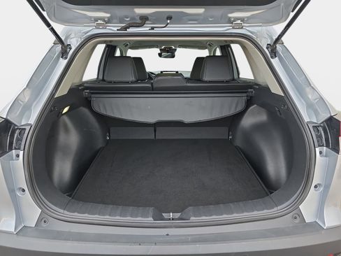 Used 2025 Toyota Corolla Cross XLE image 14