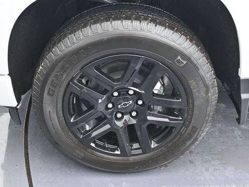 New 2026 Chevrolet Silverado 1500 Custom AWD/4WD image 17