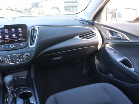 Certified 2024 Chevrolet Malibu LT image 13