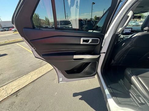 Used 2021 Ford Explorer XLT w/ Equipment Group 202A image 22