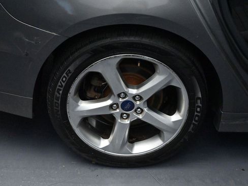 Used 2014 Ford Fusion SE w/ Equipment Group 201A image 29