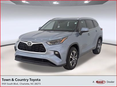 Used 2022 Toyota Highlander XLE