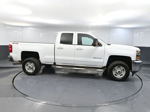 Used 2019 Chevrolet Silverado 2500 LT image 4