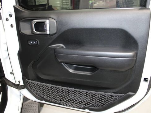 Used 2020 Jeep Wrangler Unlimited Sport S image 23