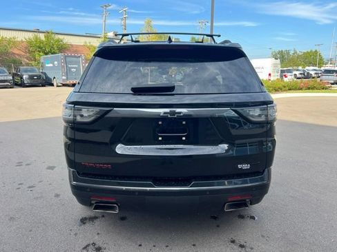 Used 2018 Chevrolet Traverse Premier w/ Redline Edition AWD/4WD image 6