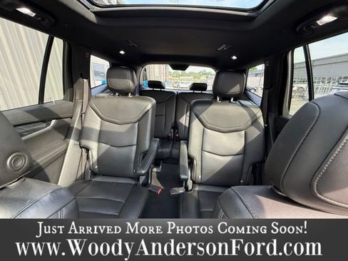 Used 2021 Cadillac XT6 Premium Luxury FWD image 8