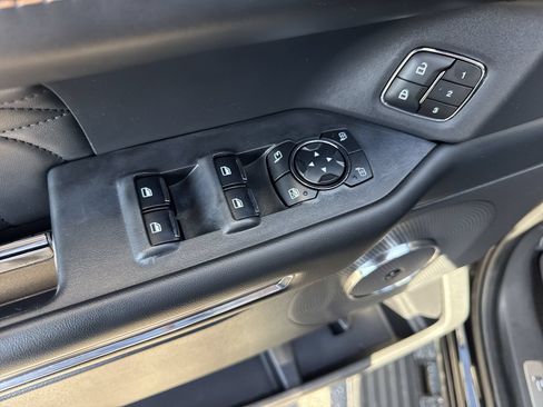 Used 2023 Ford Expedition Platinum RWD image 17