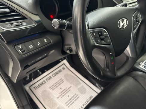 Used 2017 Hyundai Azera Limited FWD image 28