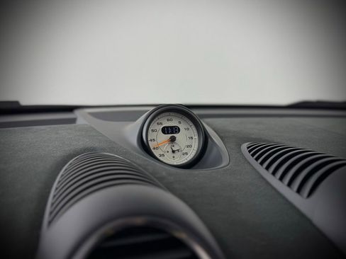 Certified 2024 Porsche 718 Boxster Spyder RS image 28