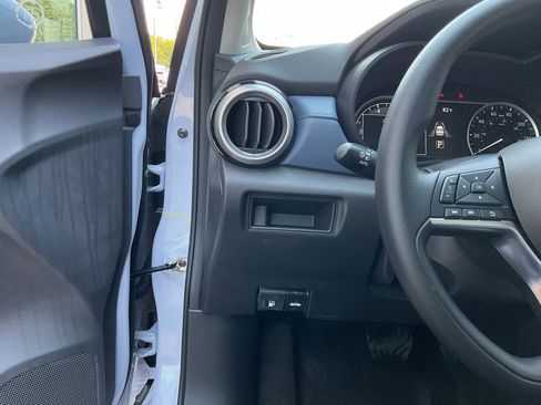 New 2025 Nissan Versa SV w/ Trunk Package image 23