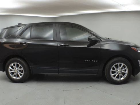 Used 2020 Chevrolet Equinox LS FWD image 15