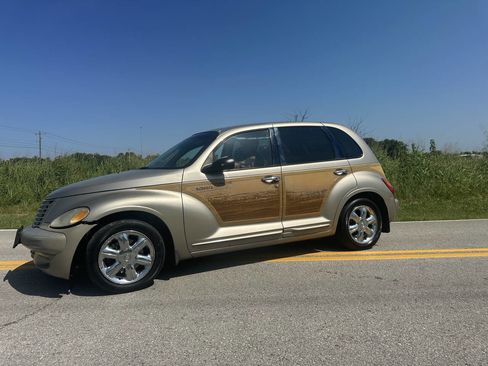 Used 2003 Chrysler PT Cruiser Touring image 2