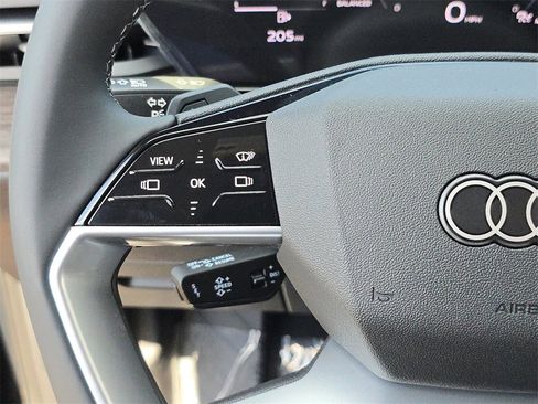 New 2025 Audi Q5 Prestige image 21