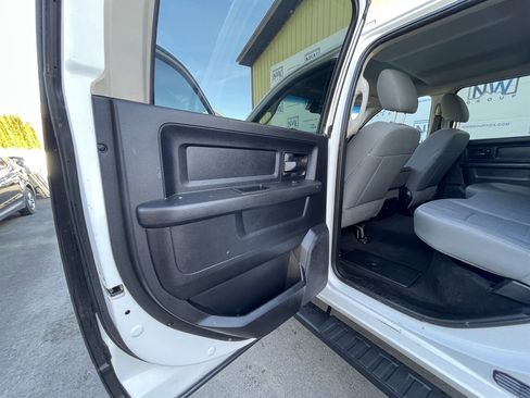 Used 2017 RAM 2500 Tradesman w/ Popular Equipment Group image 19