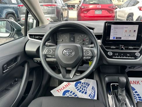 Used 2024 Toyota Corolla LE image 18