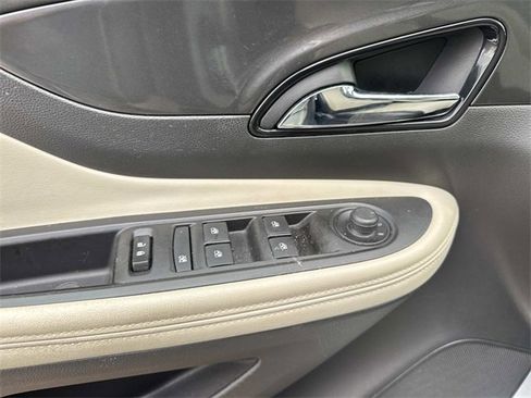 Used 2018 Buick Encore Preferred image 25