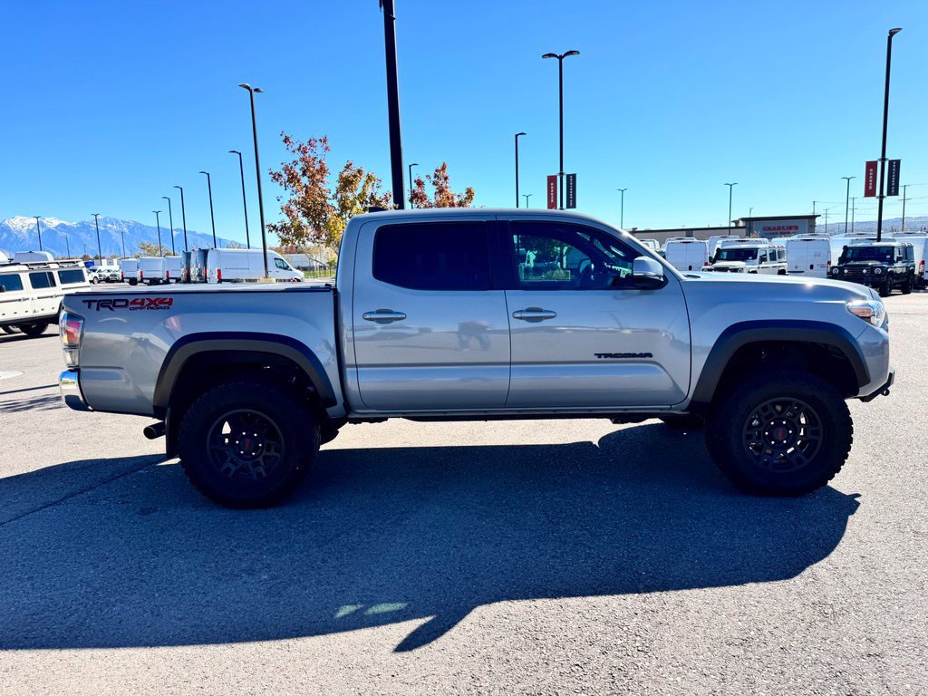 Used 2021 Toyota Tacoma TRD Off-Road AWD/4WD image 6