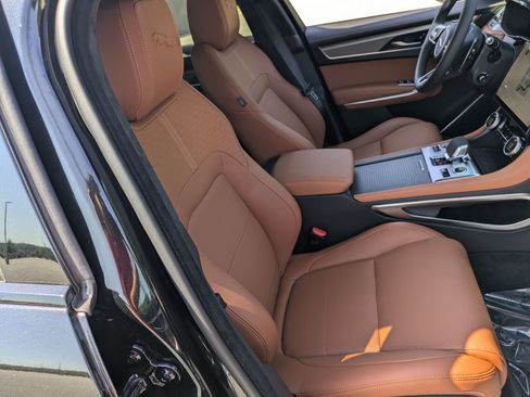 New 2026 Jaguar F-PACE R-Dynamic S image 31