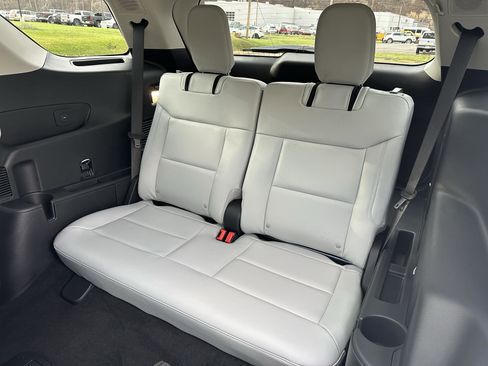 New 2026 Ford Explorer Platinum w/ LUX Leather Package image 40