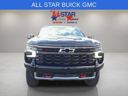 Used 2023 Chevrolet Silverado 1500 ZR2 w/ Technology Package AWD/4WD image 2