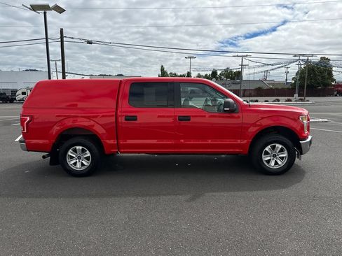 Used 2015 Ford F150 XLT AWD/4WD image 8